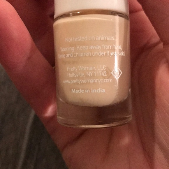 Nail Polish Bundle 💅🏻 - Picture 3 of 3